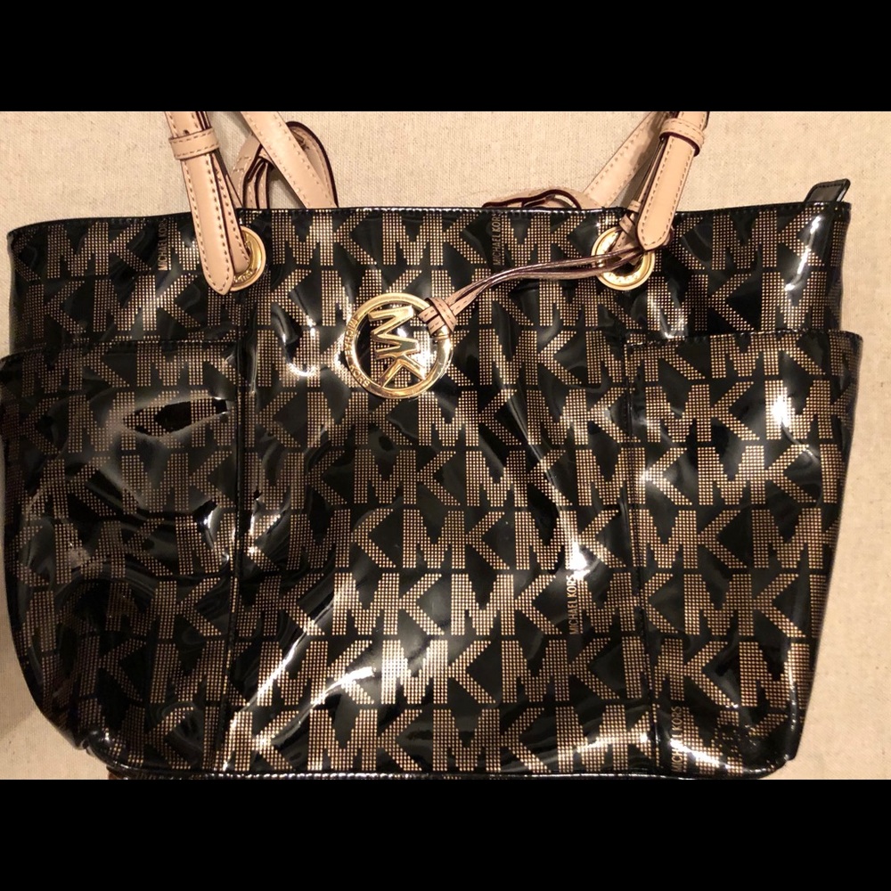 MK Purse